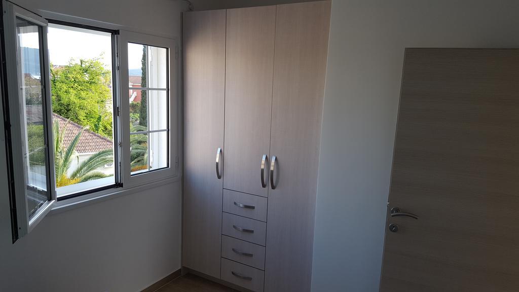 Apartment Milas Тиват Екстер'єр фото